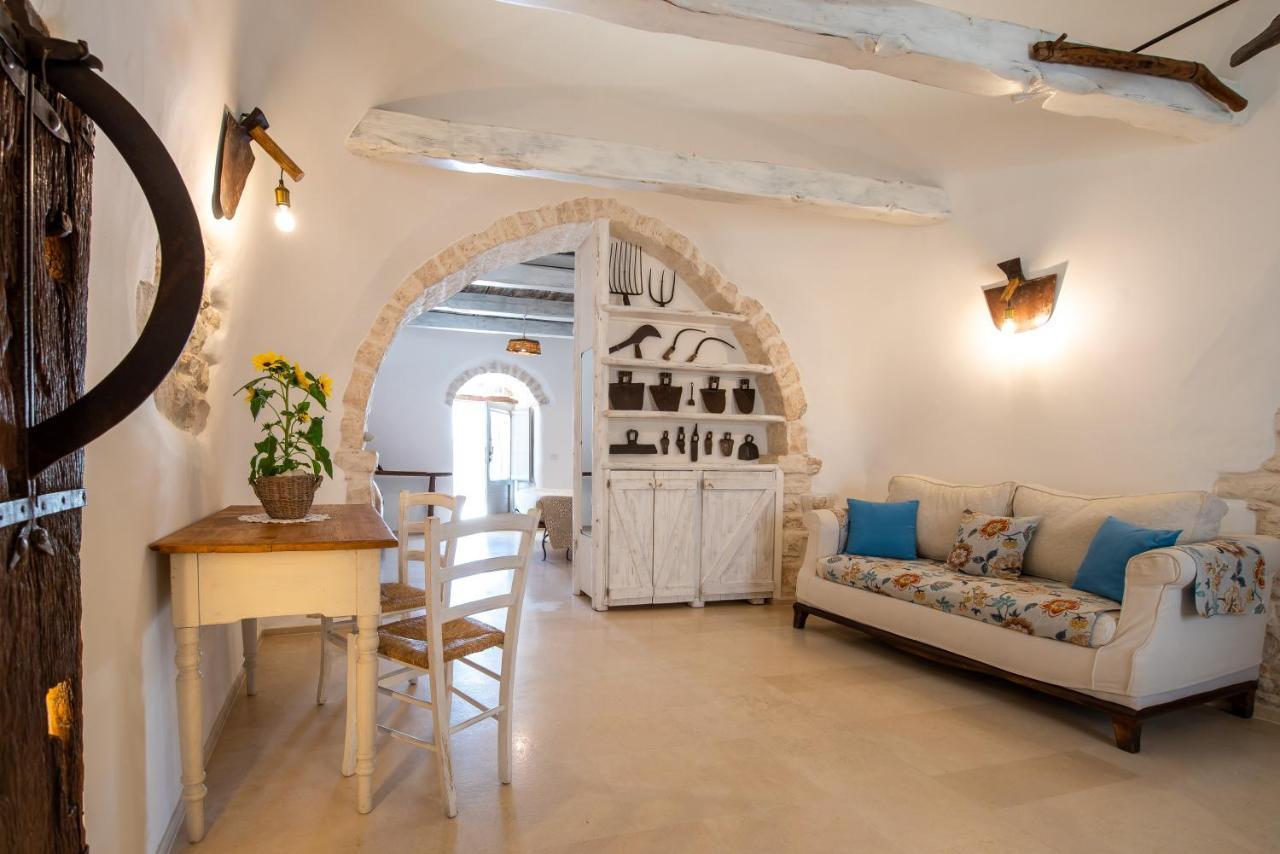 Trulli Holiday Deluxe&Wellness Alberobello Exterior foto
