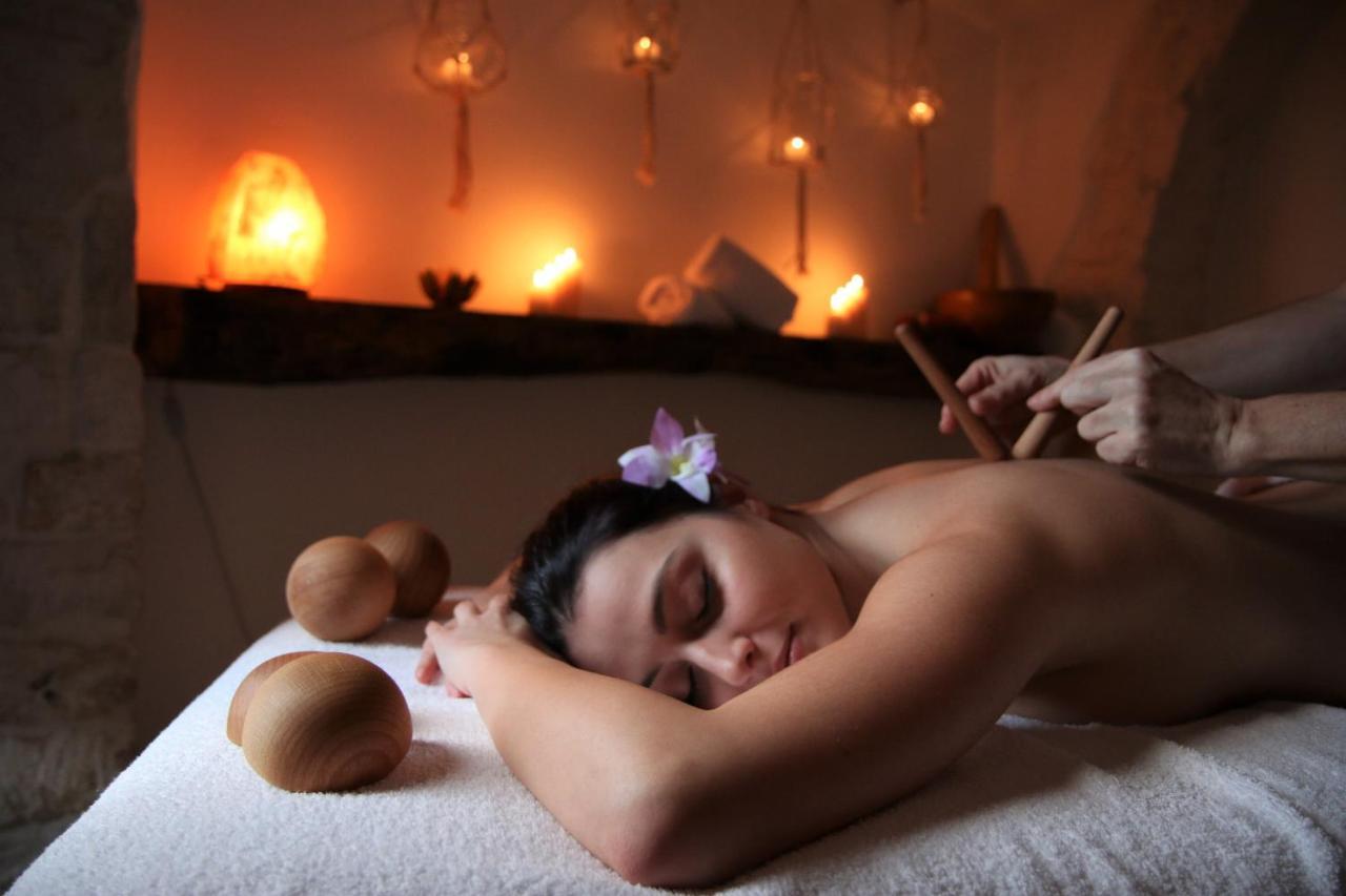 Trulli Holiday Deluxe&Wellness Alberobello Exterior foto